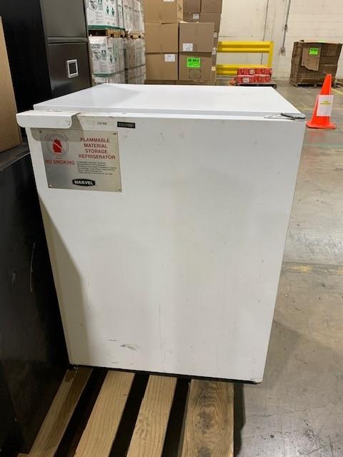 Refrigerator, 6 cu ft